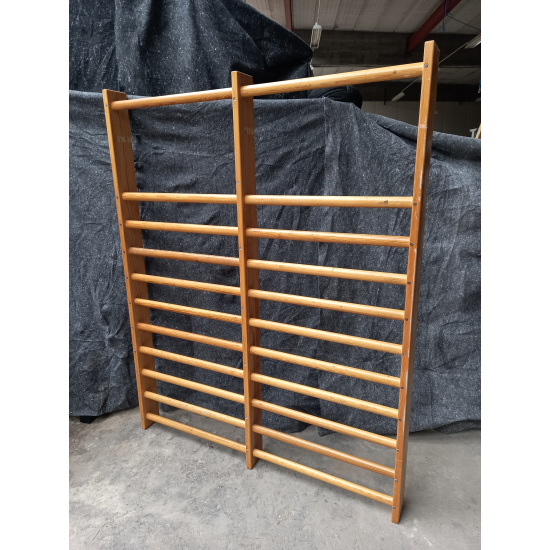 Ribbstol dubbel i trä med 11 ribbor