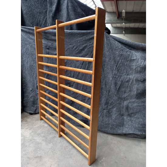 Ribbstol dubbel i trä med 11 ribbor